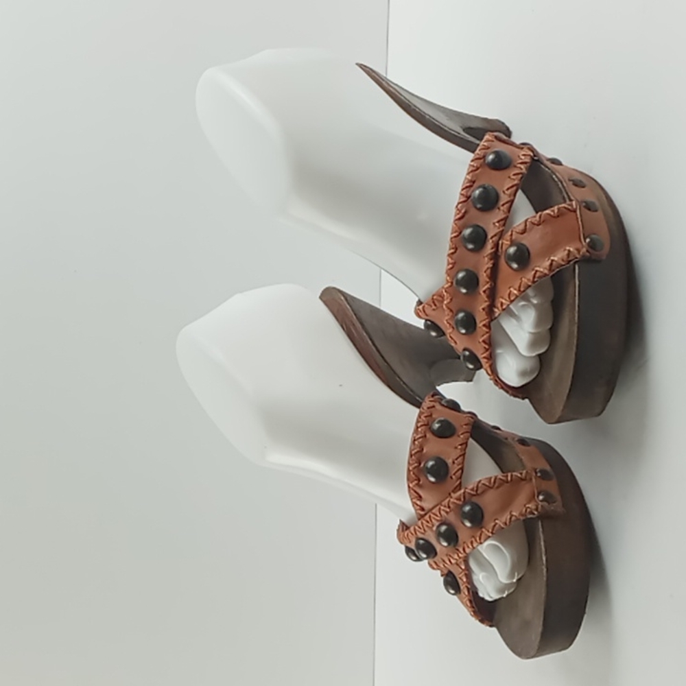 Carlos Santana Slip On Sandals
